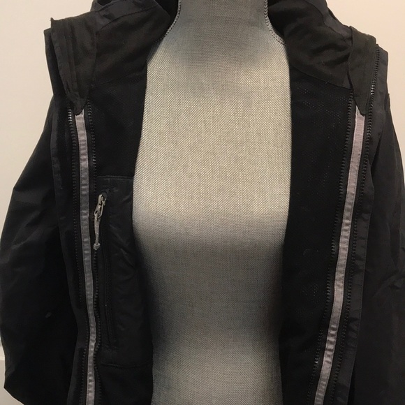 Snow Jacket - Picture 5 of 10